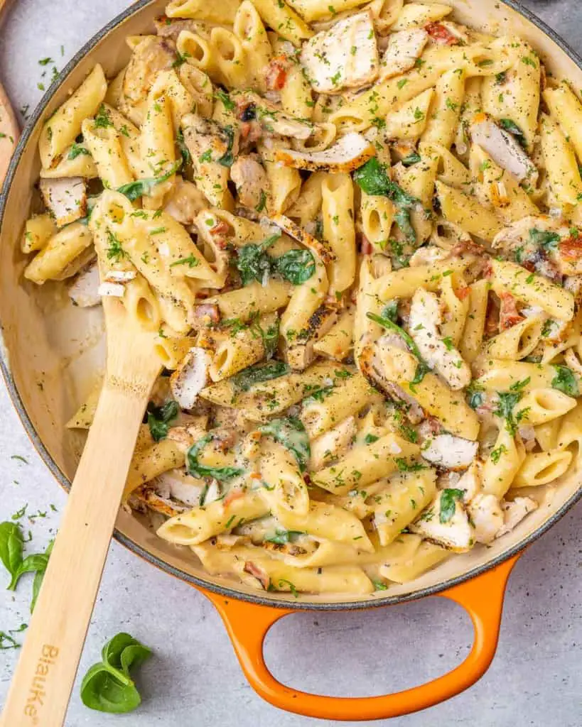 Wholesome Chicken and Spinach Pasta Recipe: A Nutritious Blend